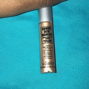 Liquid Highlight and All Over Illuminator